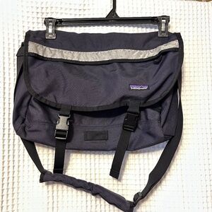 Patagonia Gray Messenger Bag  Men’s/Women’s
